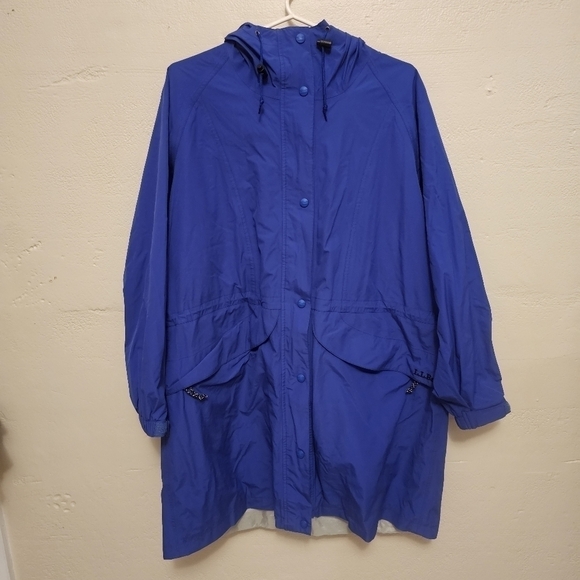 1990s L.L. Bean Stowaway Packable Jacket - Picture 2 of 12